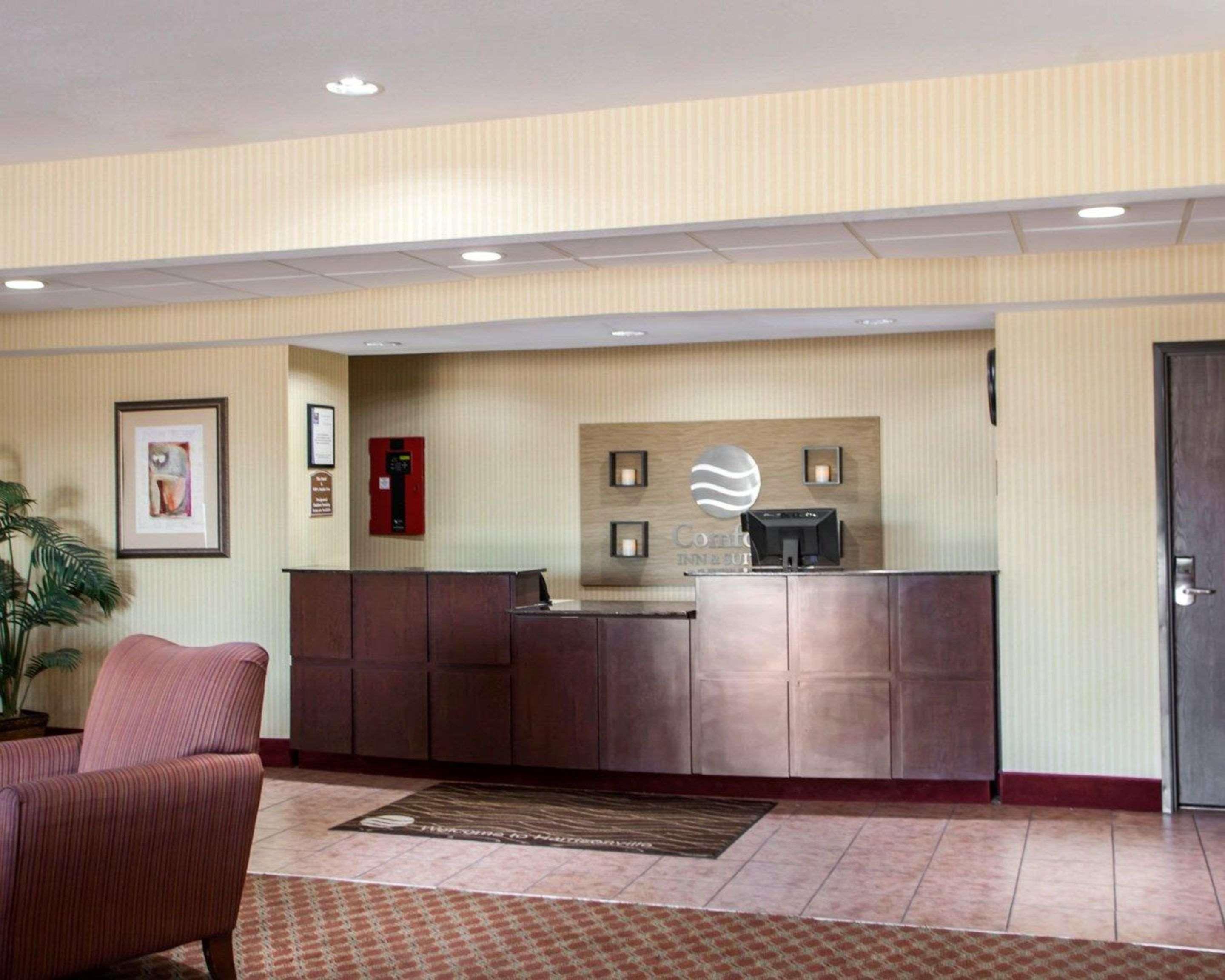 Comfort Inn & Suites Harrisonville Exterior photo