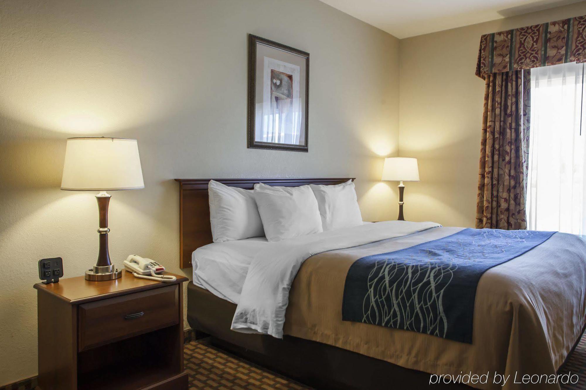 Comfort Inn & Suites Harrisonville Exterior photo